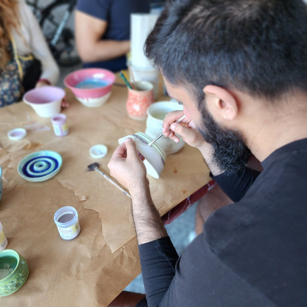 DECORATE YOUR OWN POTTERY (PARTY FOR GROUPS OF 6)
